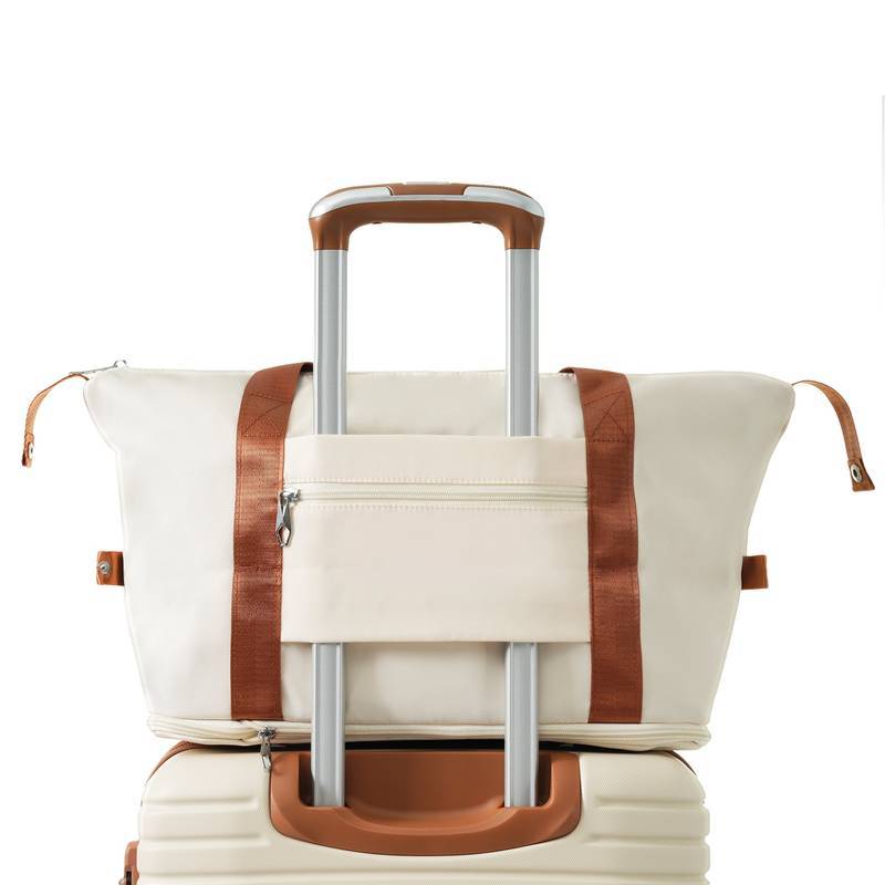 Chic Travel Trio: Lightweight Cream Carry-On Luggage Set