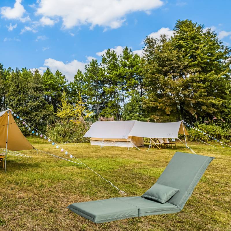 Adventure Lounger: The Ultimate Foldable Recliner