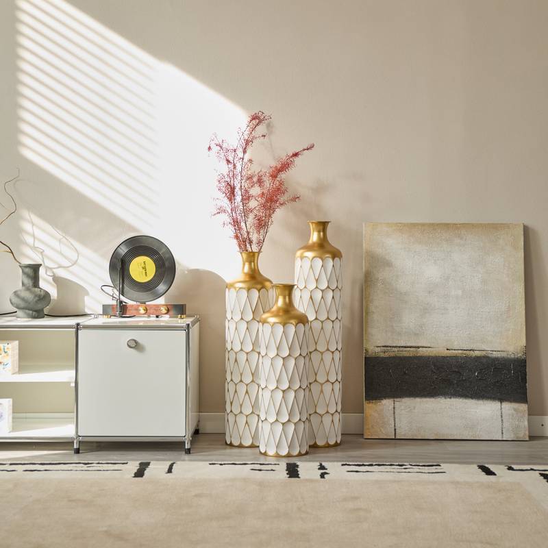 Chic Droplet Trio: Modern White Metal Vases