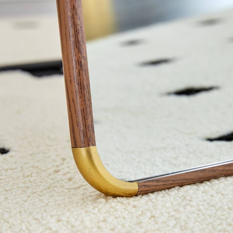 Stylish Full-Length Floor Mirror – Perfect for Any Space!