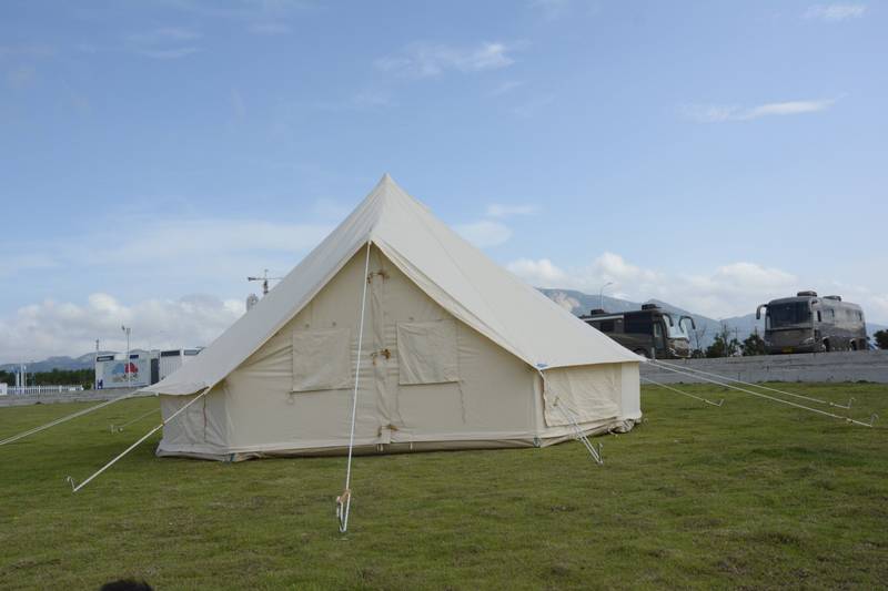 Sam & Haibei Cozy Canvas Glamping Tent