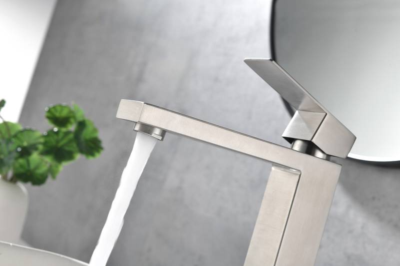 Elegant Waterfall Bathroom Faucet