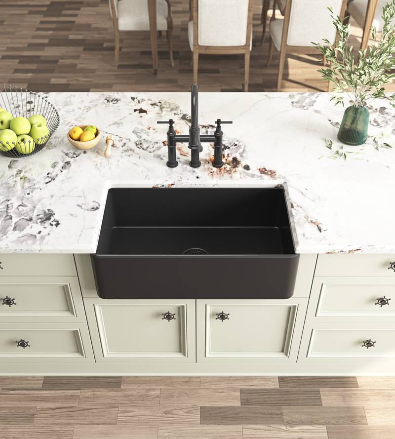 Charming White Farmhouse Apron Sink