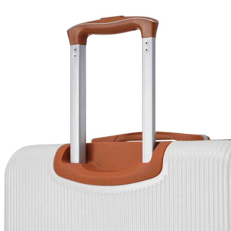 Traveler's Delight: Ultimate 3-Piece Spinner Luggage Set with TSA Lock