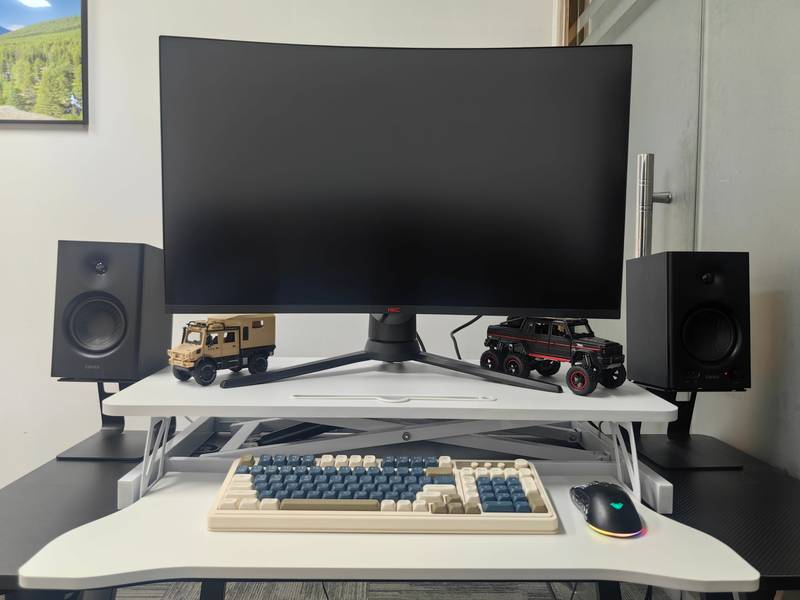 ElevatePro Adjustable Desk Riser
