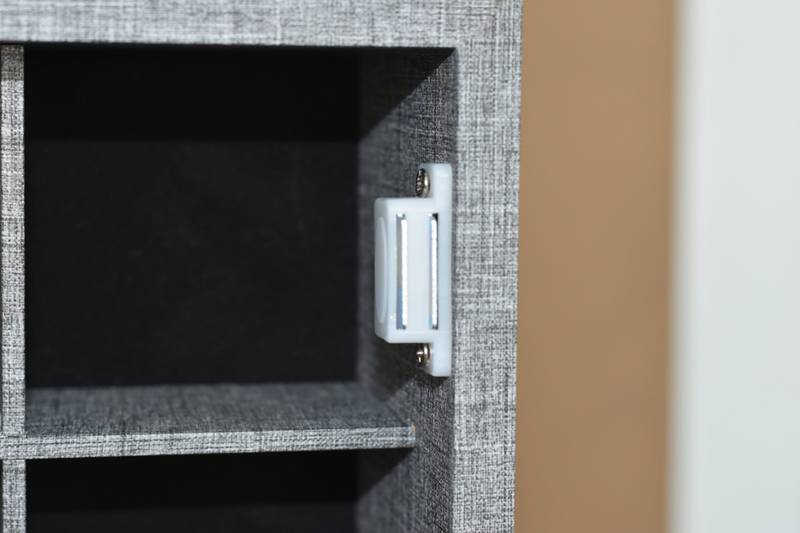 Glamour Mirror Jewelry Cabinet with LED Lights