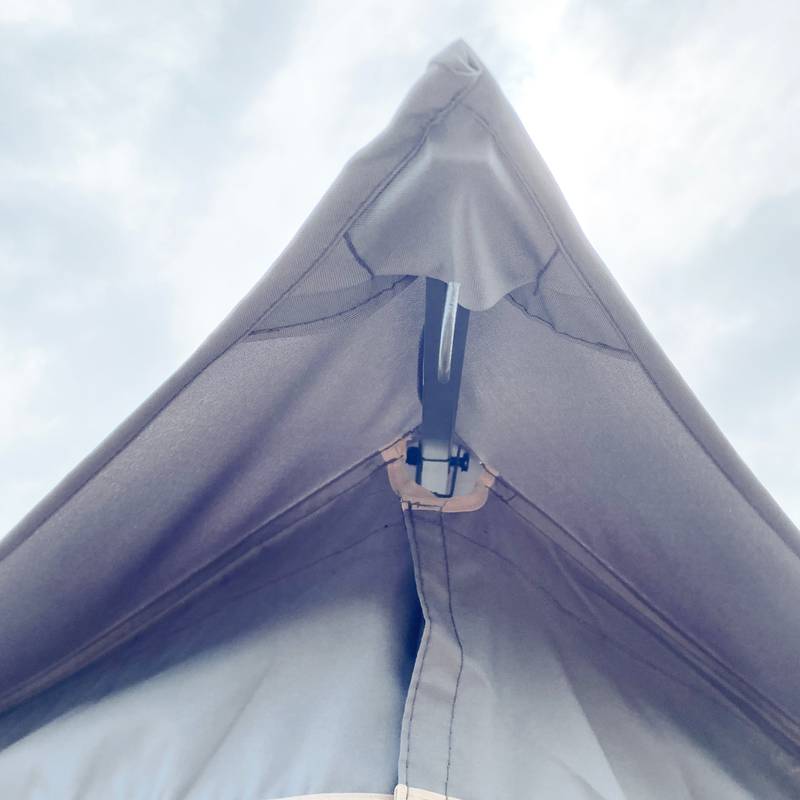 Cozy Outdoor Gazebo with Ventilated Roof & Mosquito Net