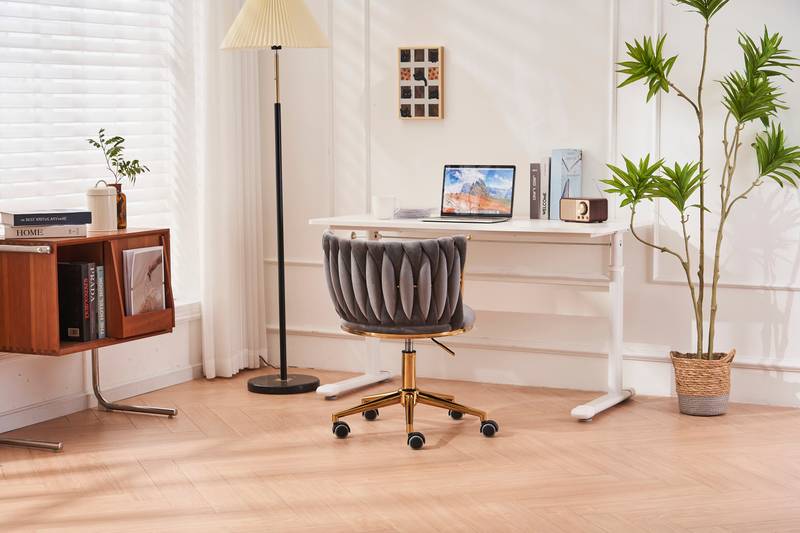 Cozy Swivel Office Chair - Stylish and Ergonomic in Dark Grey