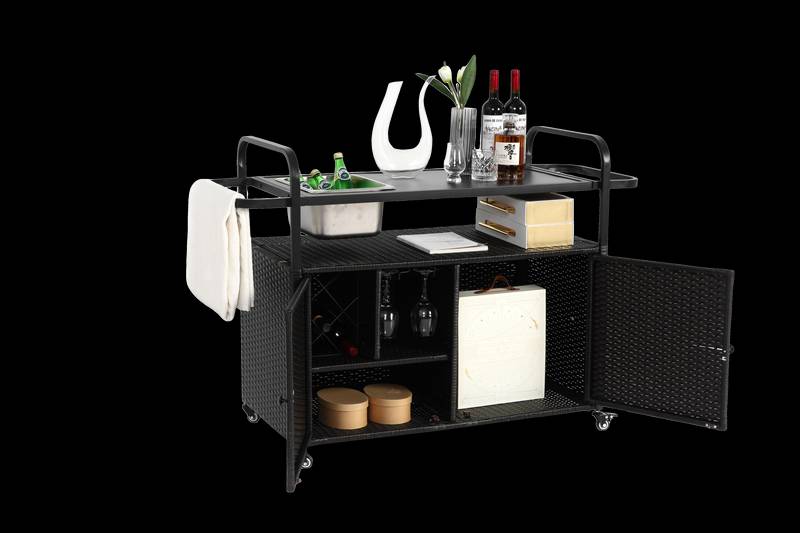 Chic Wicker Bar Cart with Ice Bucket & Lockable Wheels