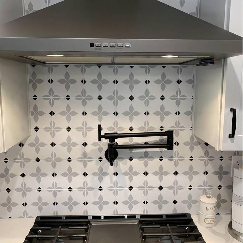 Stretchable Pot Filler Faucet - Matte Black