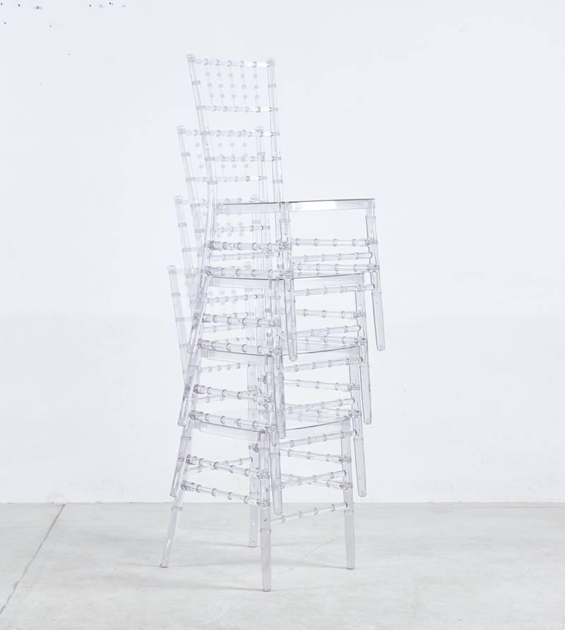 Chic Plastic Dining Chair Set