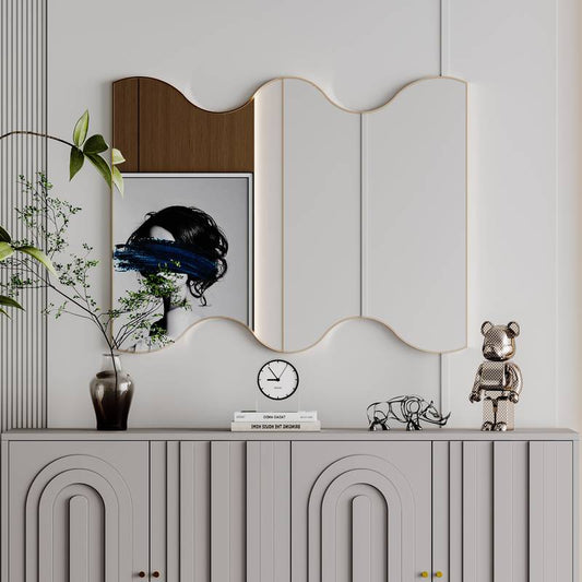 Golden Wavy Wall Mirror - Stylish Vanity Decor for Any Room