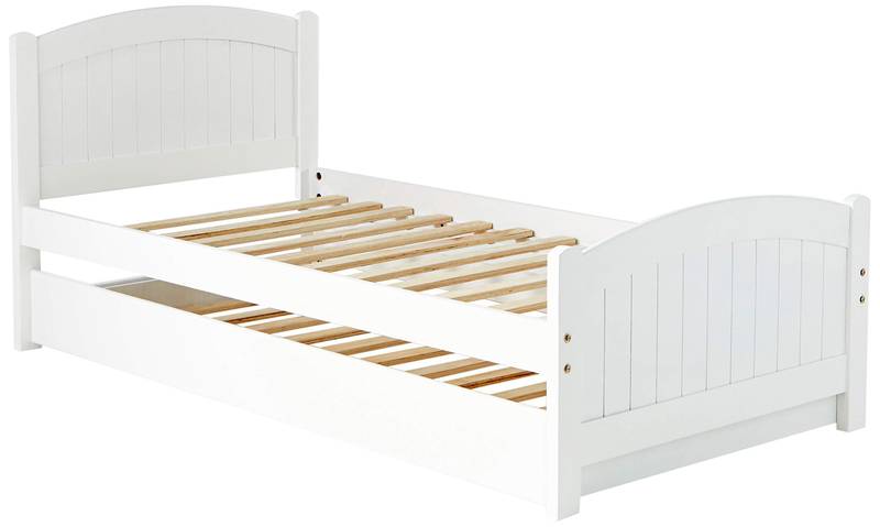 Cozy Twin Trundle Bed in White Pine