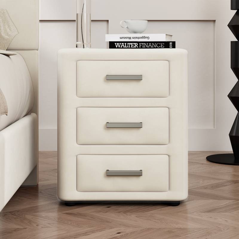 Lavish Velvet Bedroom Set with Tufted Bed & Chic Nightstands