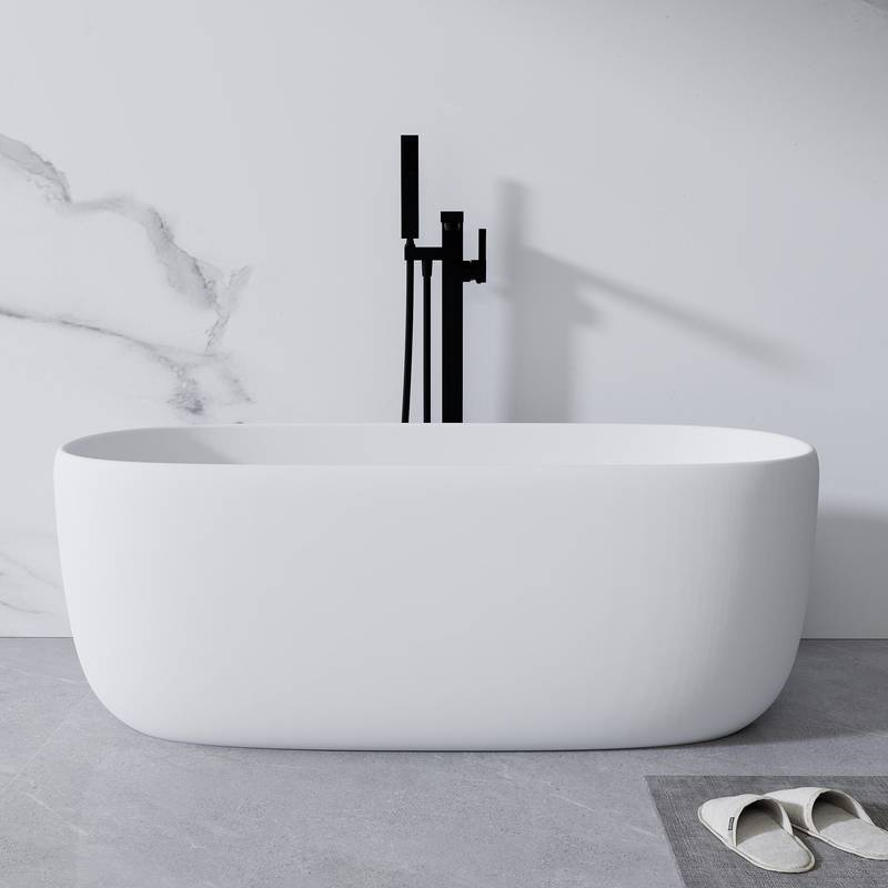 Modern Soaking Bathtub in White