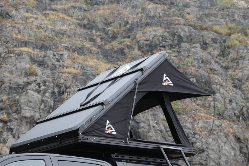 Quick Setup Rooftop Tent for Adventure