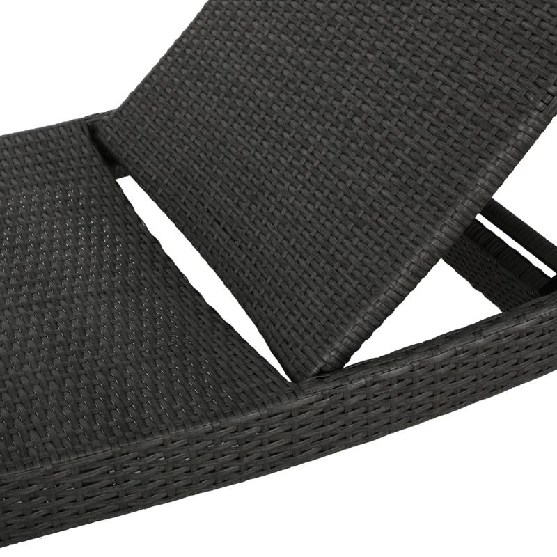 Salem Wicker Chaise Lounge Duo