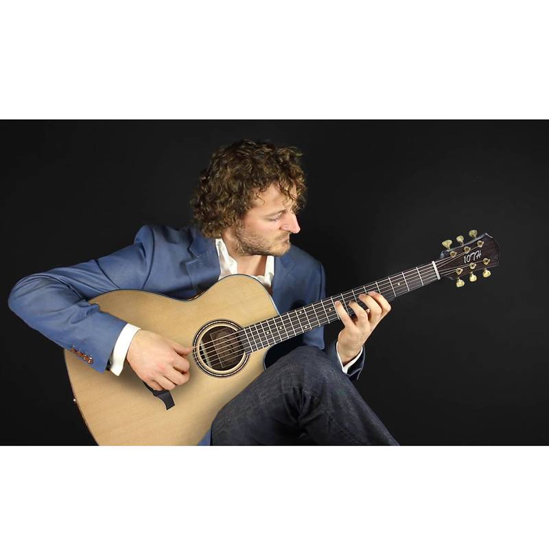 Vibrant Spruce Acoustic Guitar for Beginners