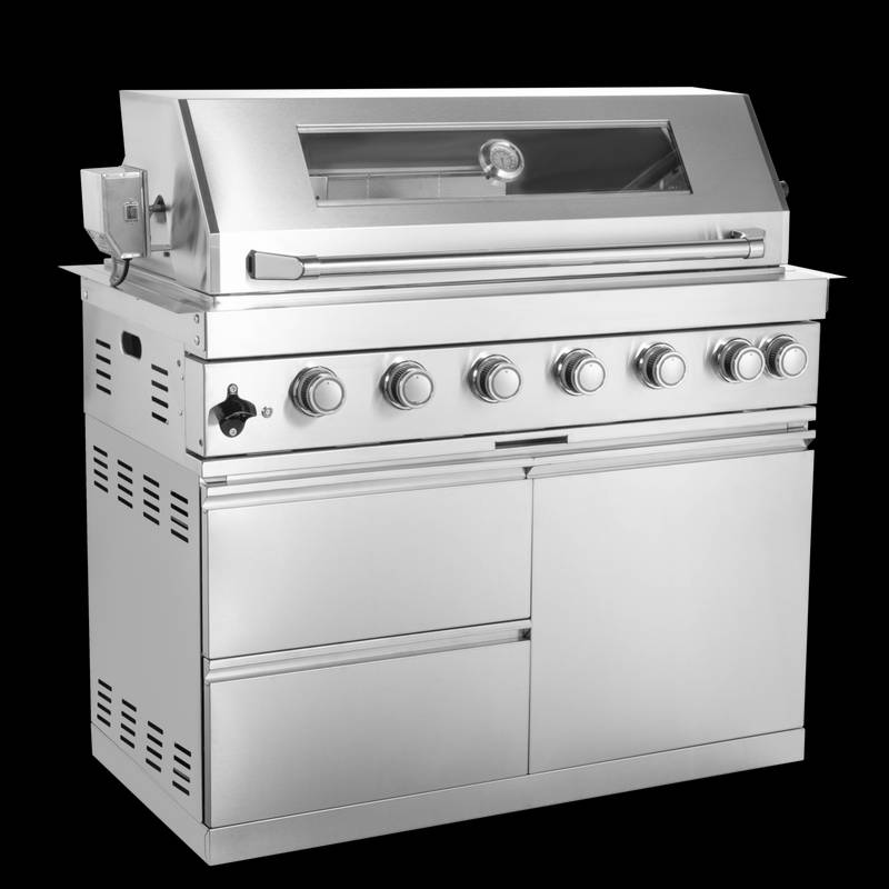 Ultimate Outdoor Grill & Chill Kitchen