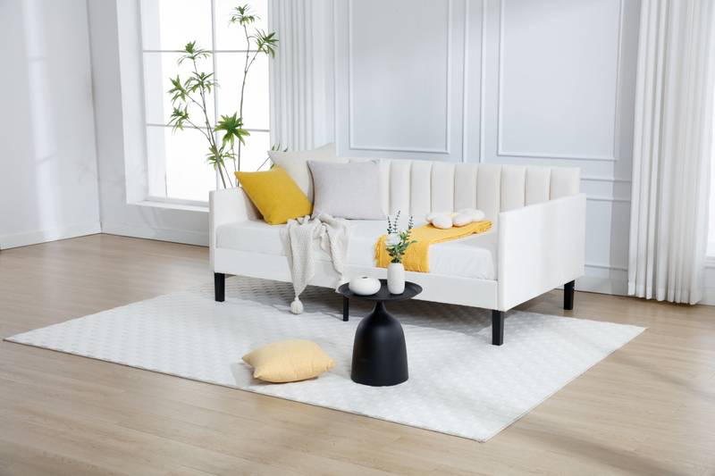 Elegant Velvet Twin Daybed with Tufted Backrest
