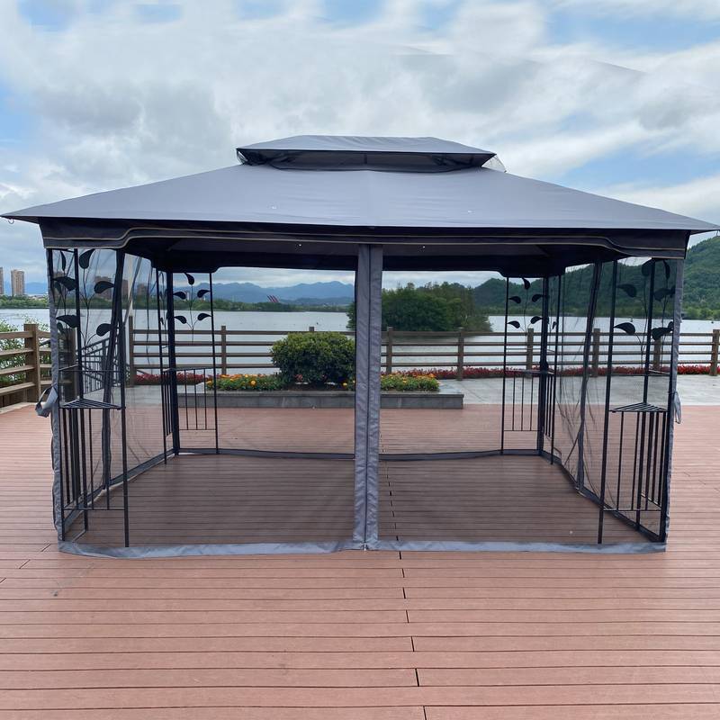 Cozy Outdoor Gazebo with Ventilated Roof & Mosquito Net