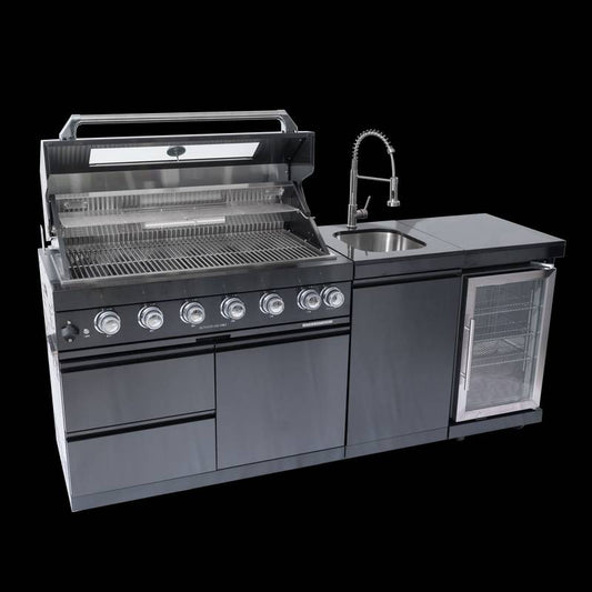 Ultimate Outdoor Grill & Chill Station