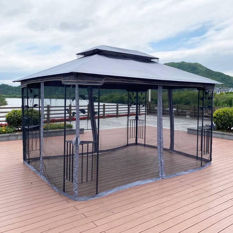 Cozy Outdoor Gazebo with Ventilated Roof & Mosquito Net