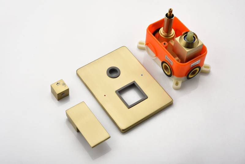 Luxurious Gold Rain Shower Set with Handheld Option