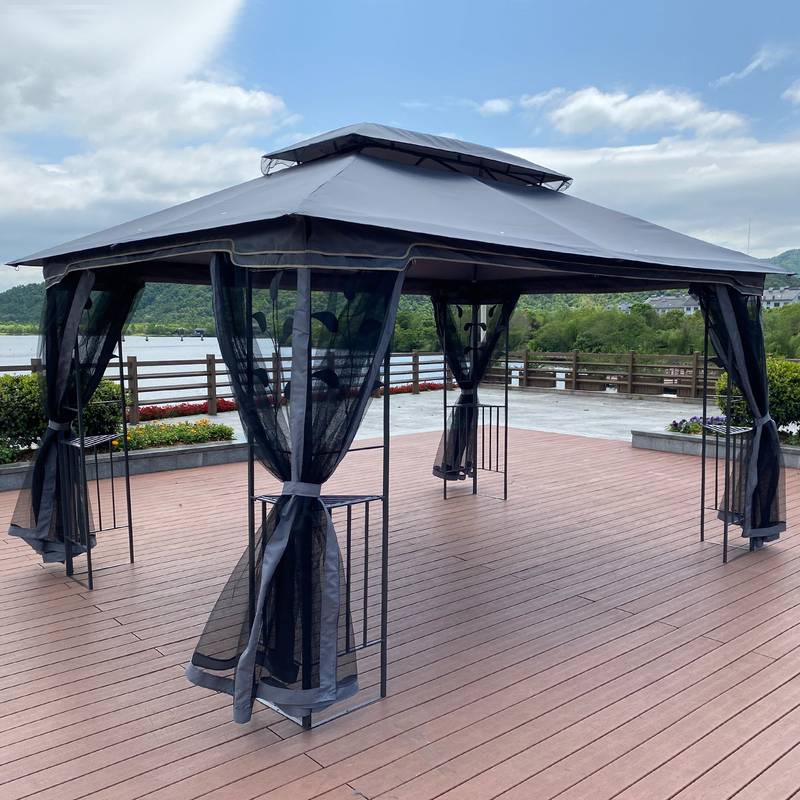 Cozy Outdoor Gazebo with Ventilated Roof & Mosquito Net