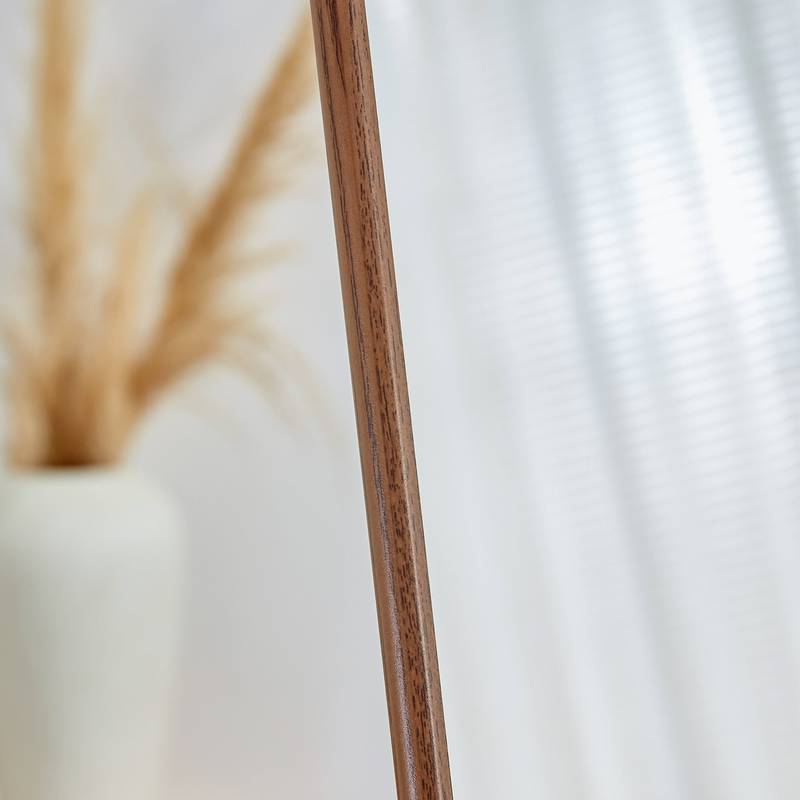 Stylish Full-Length Floor Mirror – Perfect for Any Space!