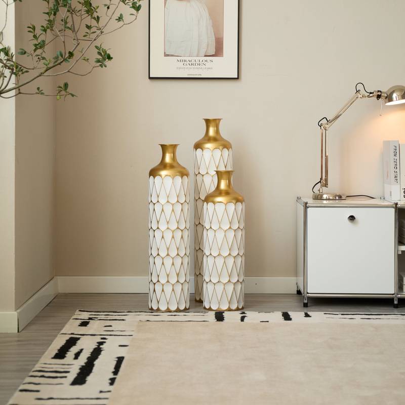 Chic Droplet Trio: Modern White Metal Vases