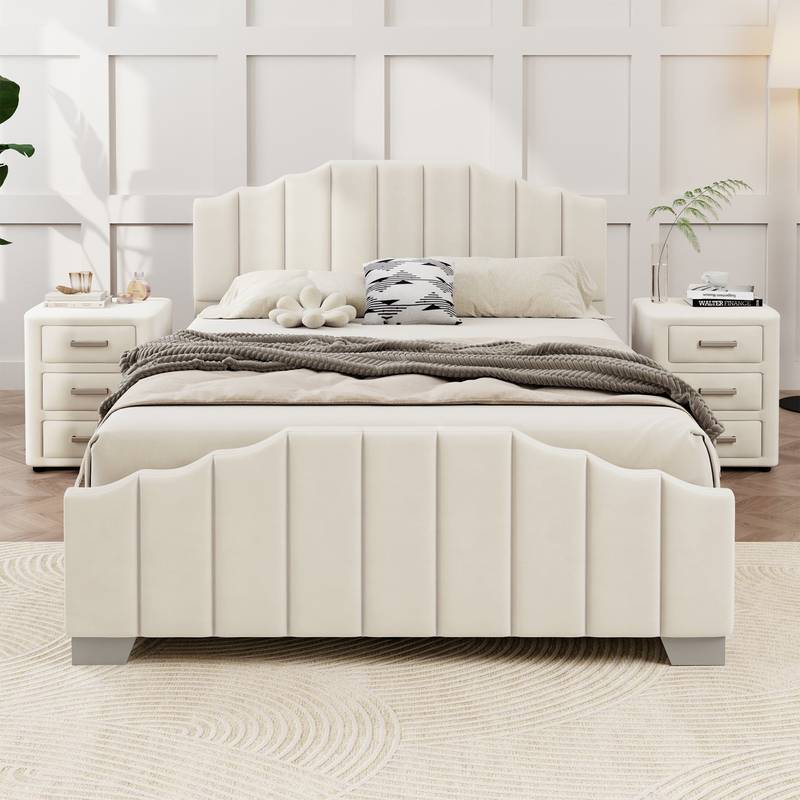 Lavish Velvet Bedroom Set with Tufted Bed & Chic Nightstands