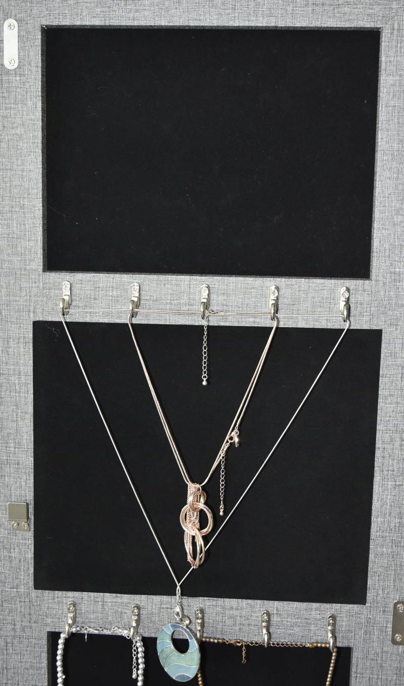 Glamour Mirror Jewelry Cabinet with LED Lights