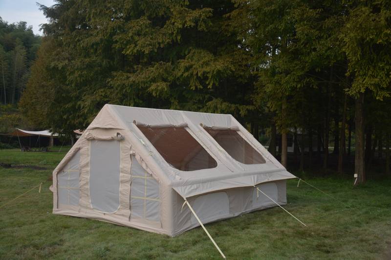 Cozy Glamping Tent - Easy Setup, Weatherproof Comfort!