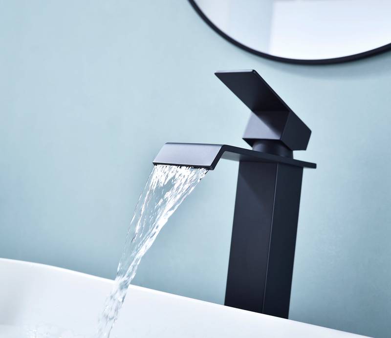 Splash Flow Bathroom Faucet