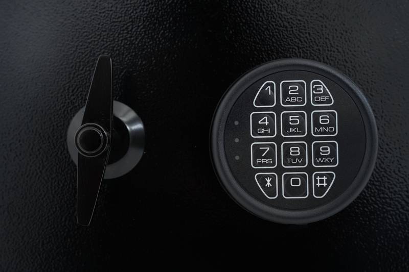 SecureFlip Deposit Safe: Smart Storage for Home & Business