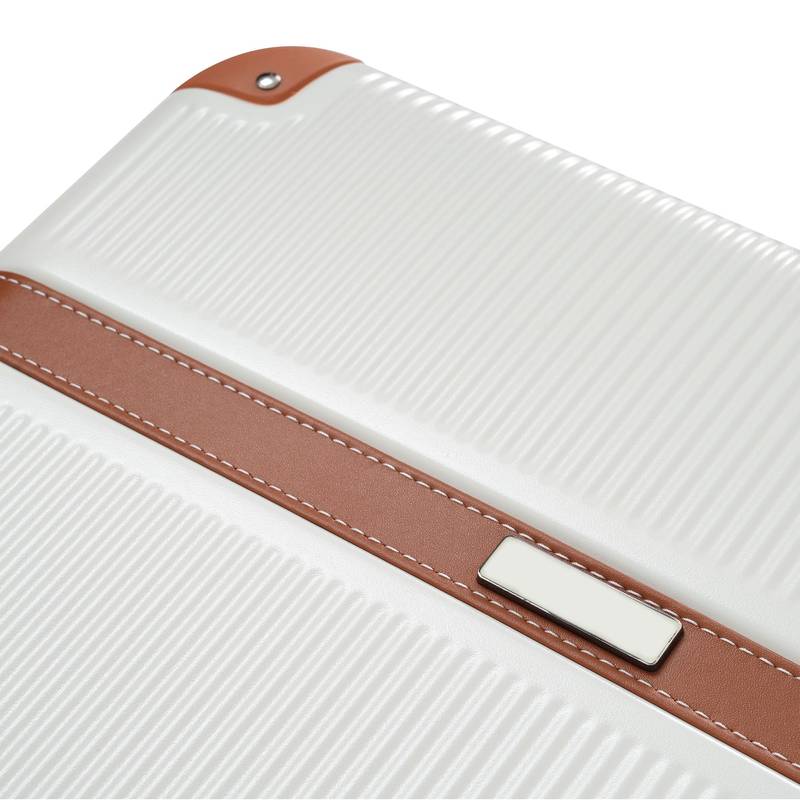 Traveler's Delight: Ultimate 3-Piece Spinner Luggage Set with TSA Lock