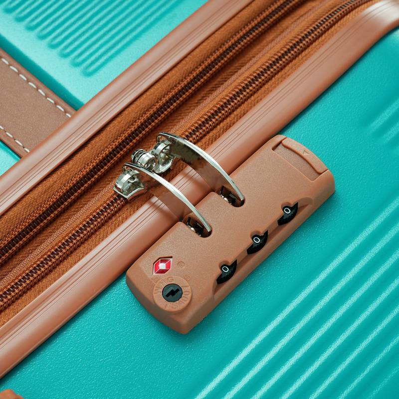 Traveler's Dream Hardshell Luggage Set