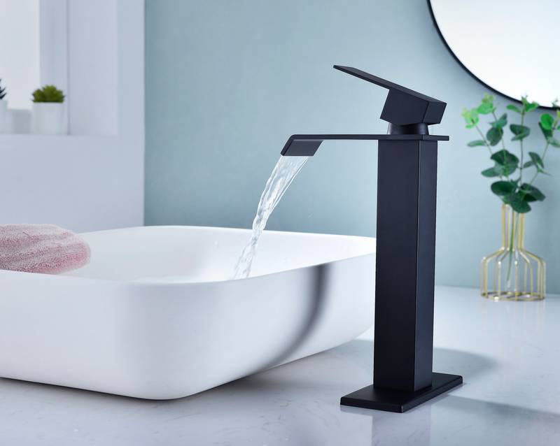 Splash Flow Bathroom Faucet