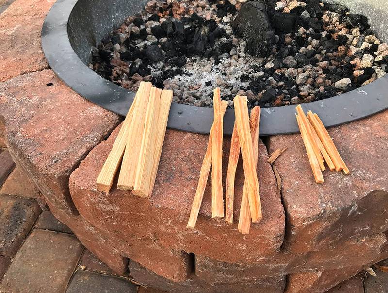 Nature’s Firestarter Sticks - Pure Pine Kindling for Campfires and Grills