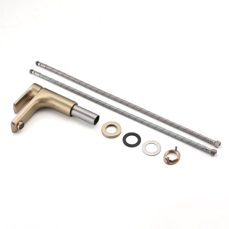 Sleek Single-Handle Sink Faucet