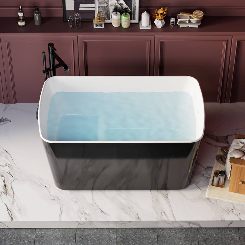 Sleek Black Square Soaking Tub: Japanese Design for Ultimate Relaxation