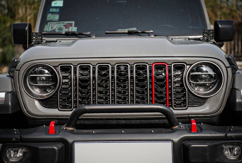Stylish Front Mesh Grille for Jeep Wrangler JL/JT
