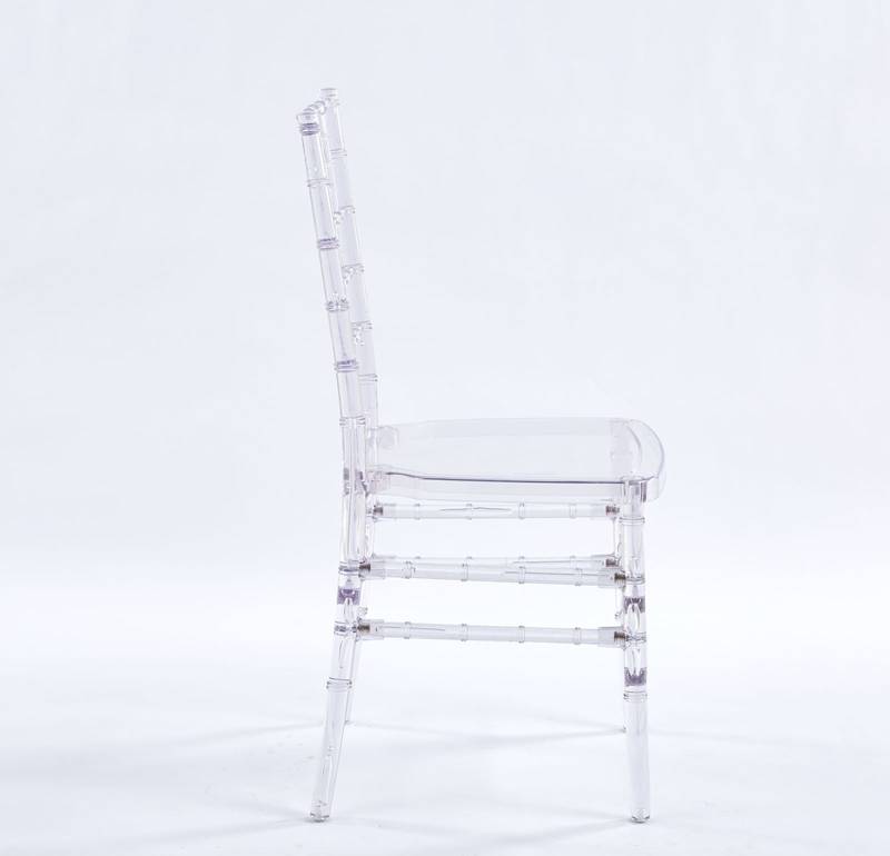 Chic Plastic Dining Chair Set