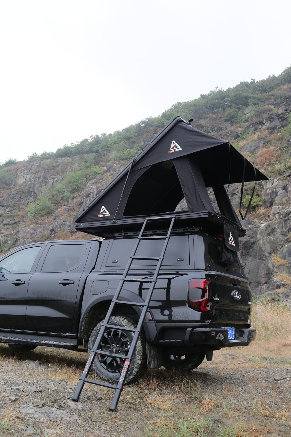 Quick Setup Rooftop Tent for Adventure