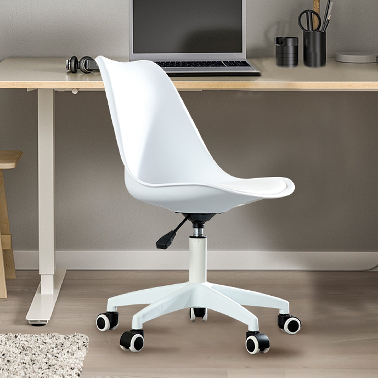 Versatile Swivel Desk Chair