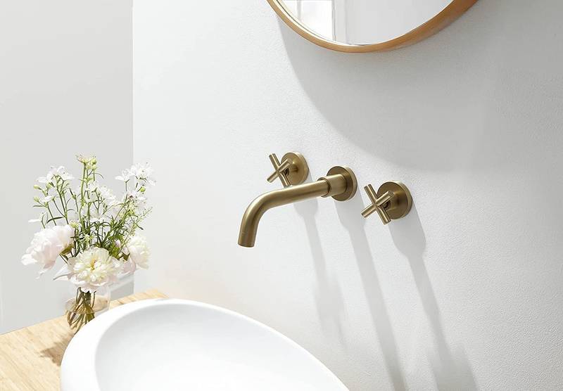 Elegant Gold Wall-Mounted Bathroom Faucet