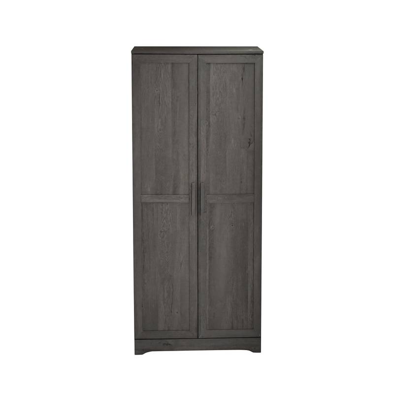 Delaney Chic Wardrobe
