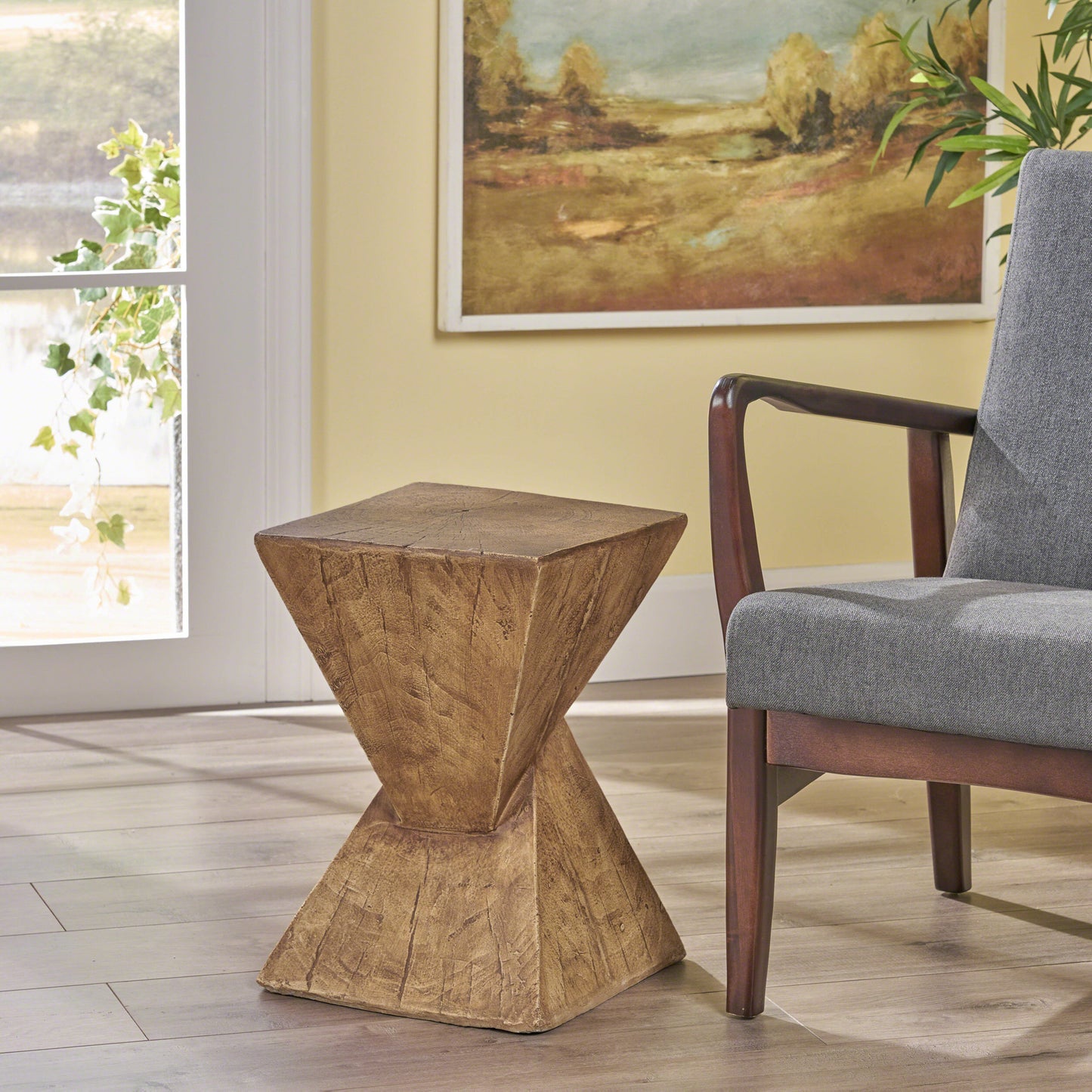 Chic Tess Side Table