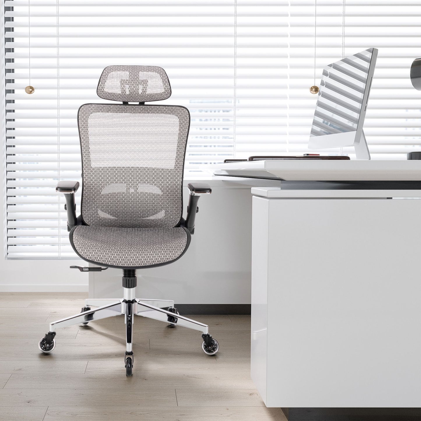 Comfy Grey Mesh Office Chair with Adjustable Features